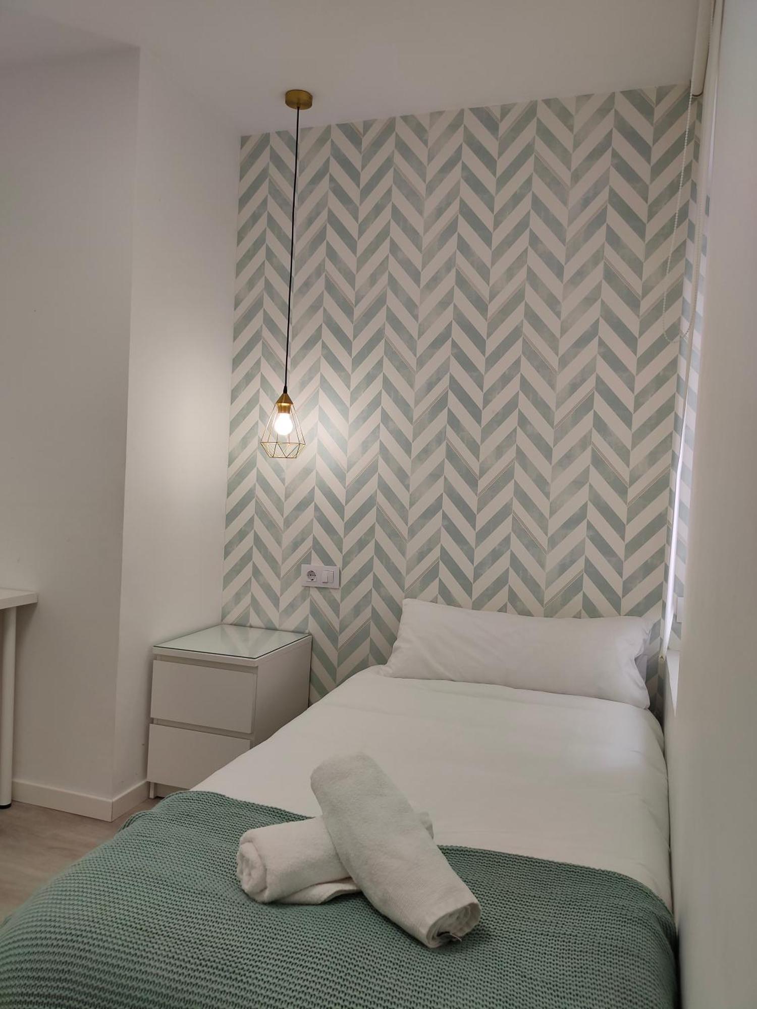 Casa Mallen, Con Amplia Terraza, En El Barrio De Nervion إشبيلية المظهر الخارجي الصورة