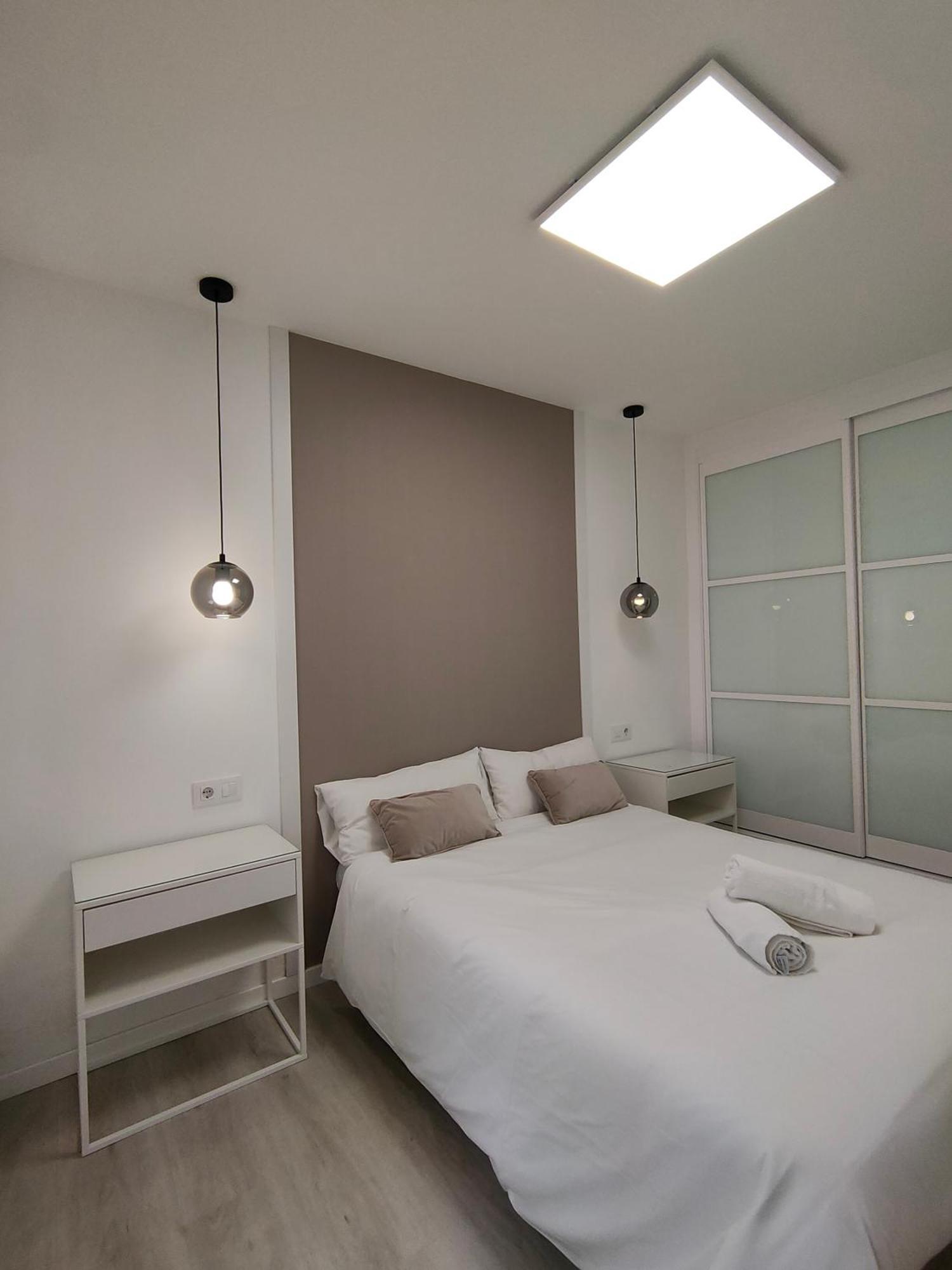Casa Mallen, Con Amplia Terraza, En El Barrio De Nervion إشبيلية المظهر الخارجي الصورة